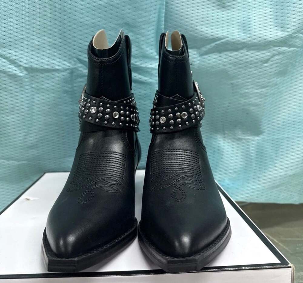 Guess Lansly Booties Size 5 M Black Studded
